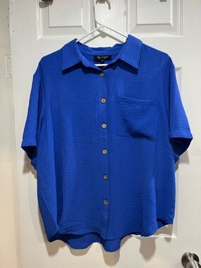 Women's Relaxed Button-Front Blouse in Royal Blue/Cobalt